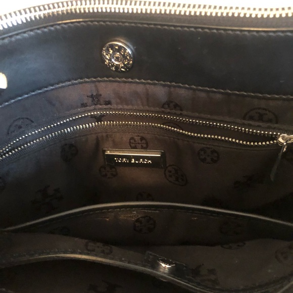 Tory Burch Robinson woven small tote - Picture 4 of 16